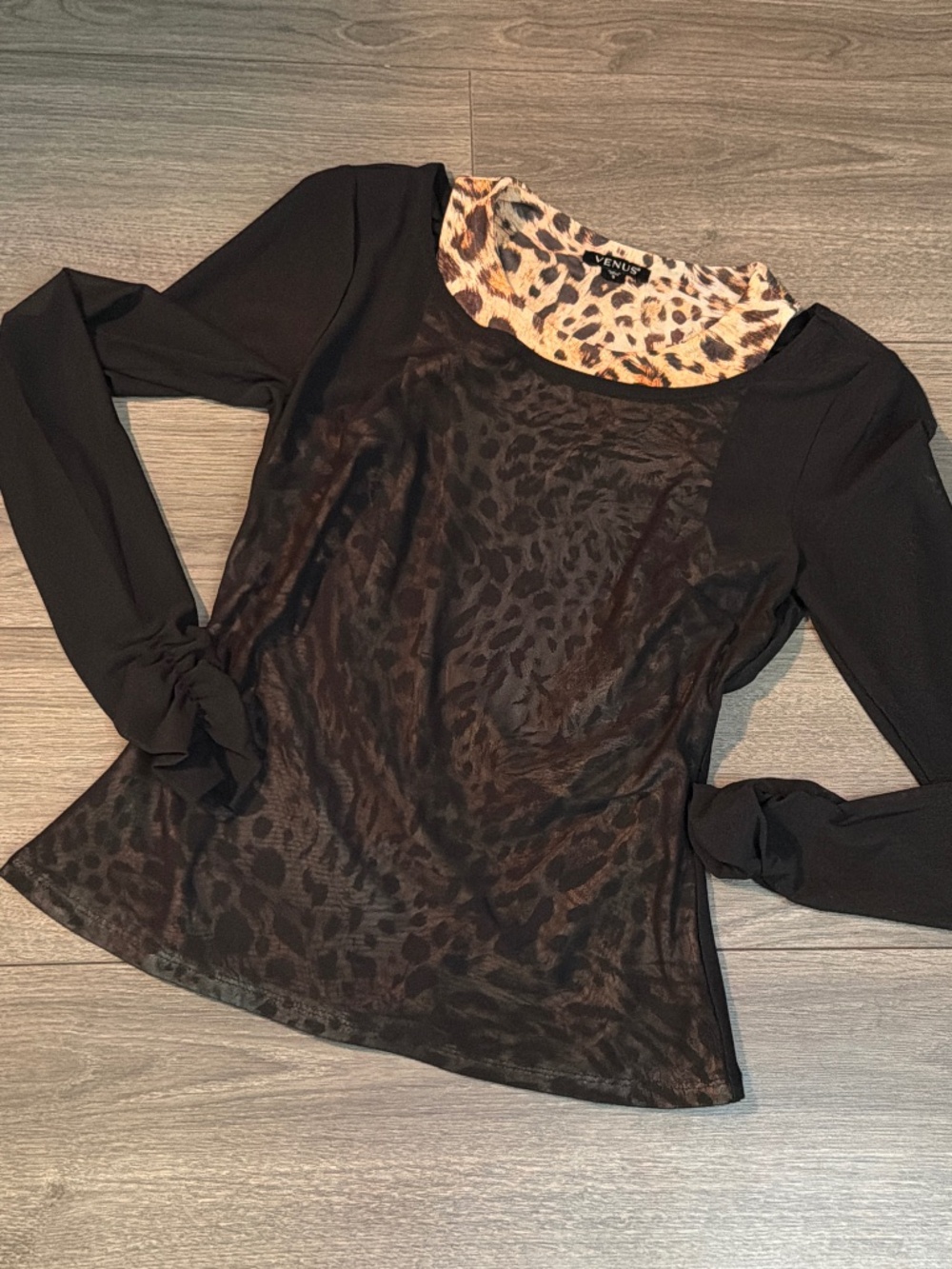 Never worn leopard/black top